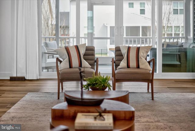 11072 EMERALD CROWN DR, Monrovia, MD 21770