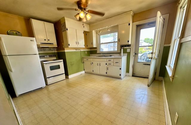 503 Hershberger RD NW, Roanoke, VA 24012