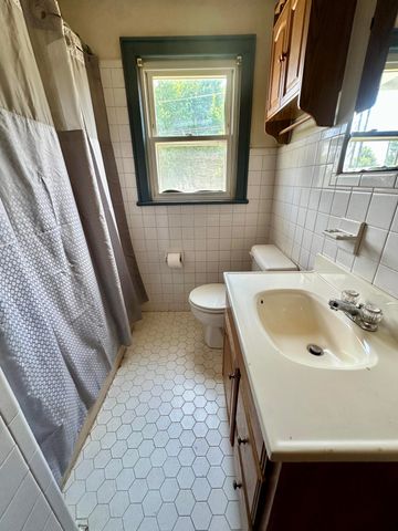 503 Hershberger RD NW, Roanoke, VA 24012