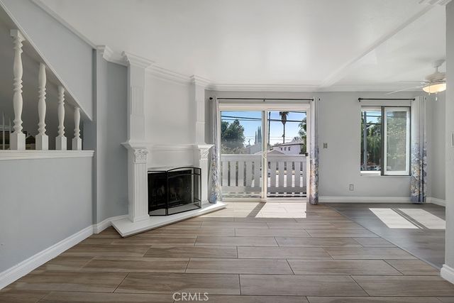 15145 Victory 1, Van Nuys, CA 91411