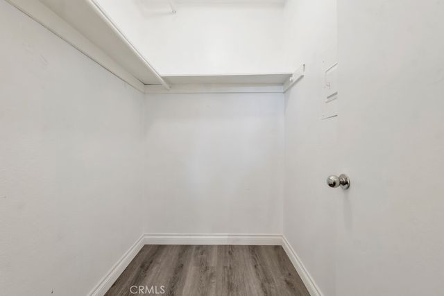 15145 Victory 1, Van Nuys, CA 91411