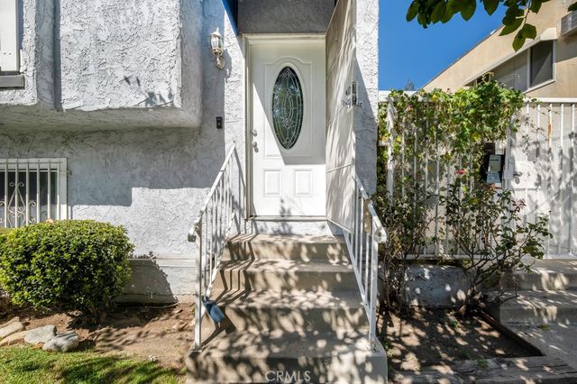 15145 Victory 1, Van Nuys, CA 91411