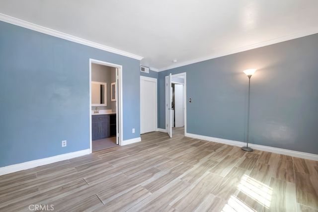 15145 Victory 1, Van Nuys, CA 91411