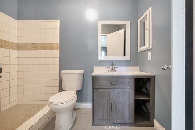 15145 Victory 1, Van Nuys, CA 91411