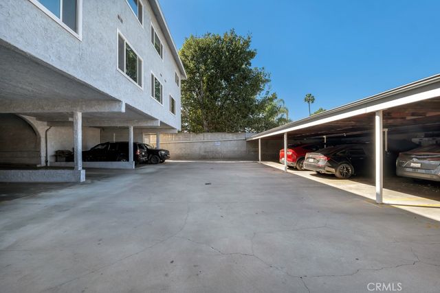 15145 Victory 1, Van Nuys, CA 91411