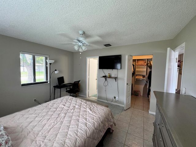 14822 Wildflower Lane, Delray Beach, FL 33446