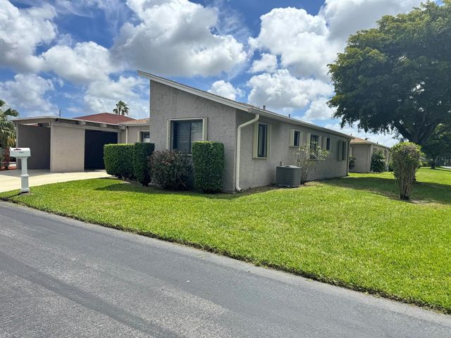 14822 Wildflower Lane, Delray Beach, FL 33446