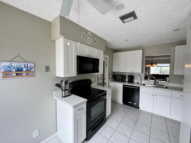 14822 Wildflower Lane, Delray Beach, FL 33446