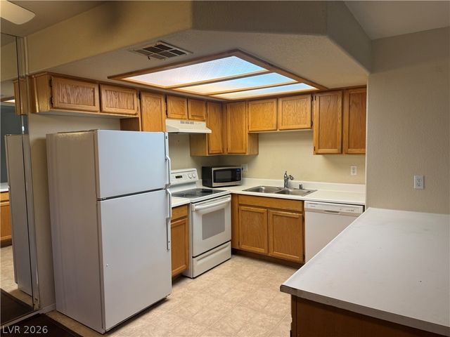 8410 Eldora Avenue 2020, Las Vegas, NV 89117