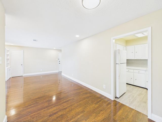 2595 Marilee Lane 1, Houston, TX 77057