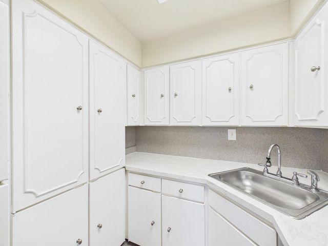 2595 Marilee Lane 1, Houston, TX 77057