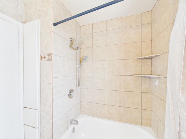 2595 Marilee Lane 1, Houston, TX 77057