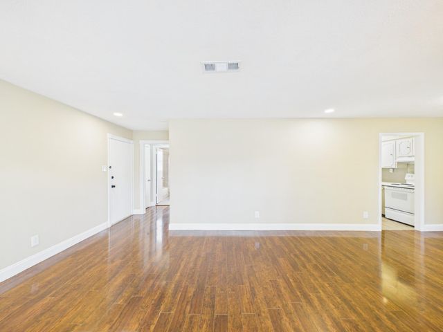 2595 Marilee Lane 1, Houston, TX 77057