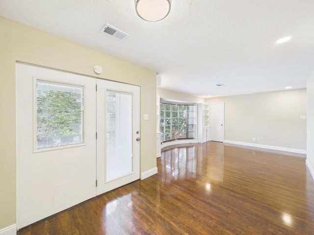 2595 Marilee Lane 1, Houston, TX 77057