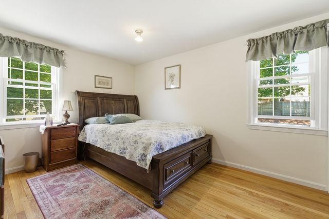 22 Lindale Ave, Weymouth, MA 02191