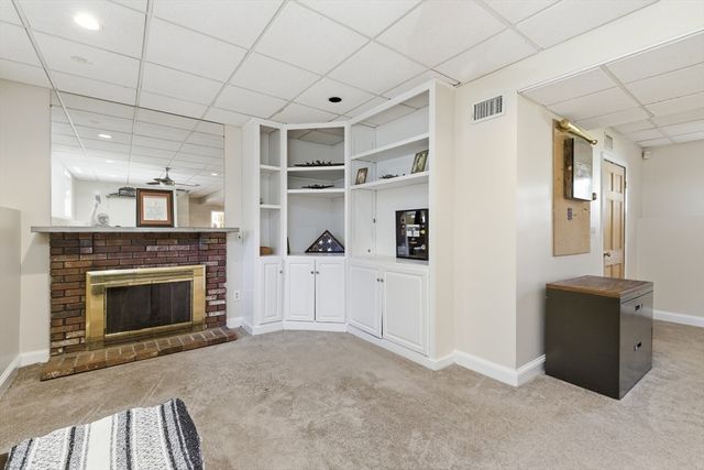 22 Lindale Ave, Weymouth, MA 02191