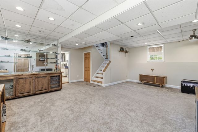 22 Lindale Ave, Weymouth, MA 02191