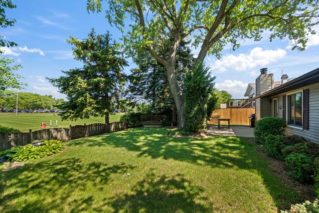 190 S Circle Avenue, Bloomingdale, IL 60108
