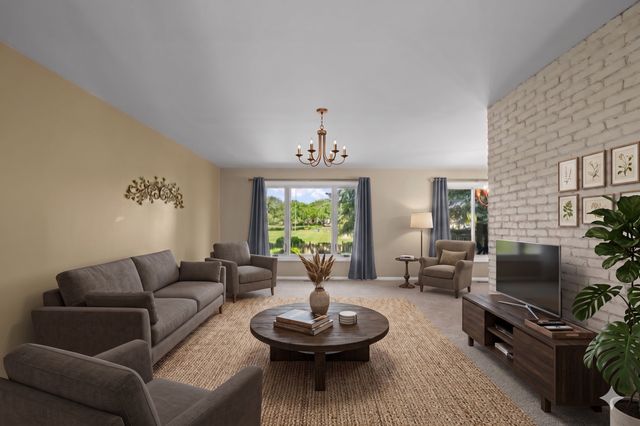 190 S Circle Avenue, Bloomingdale, IL 60108