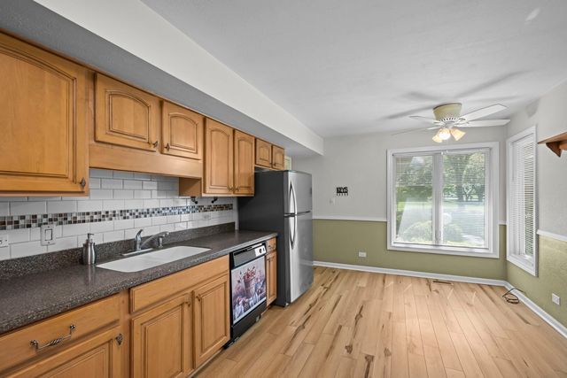190 S Circle Avenue, Bloomingdale, IL 60108