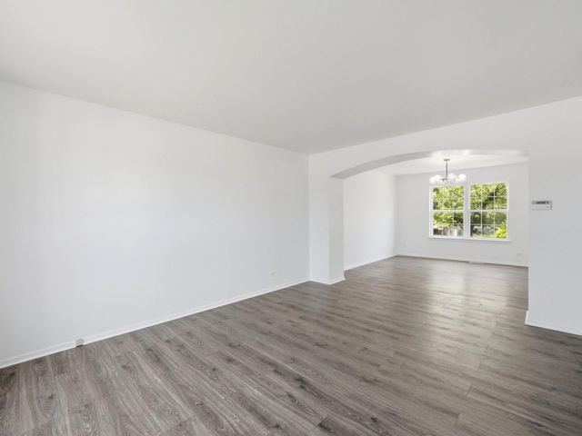 225 Parkside Lane, Oswego, IL 60543