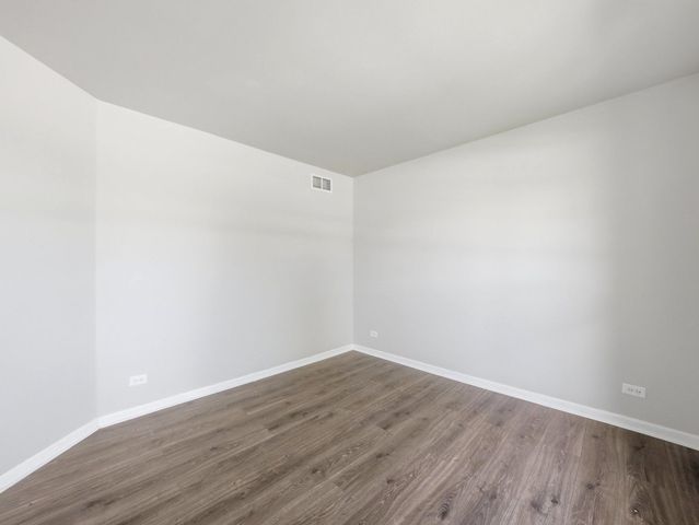 225 Parkside Lane, Oswego, IL 60543