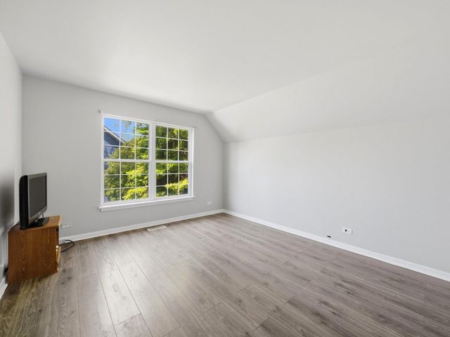 225 Parkside Lane, Oswego, IL 60543