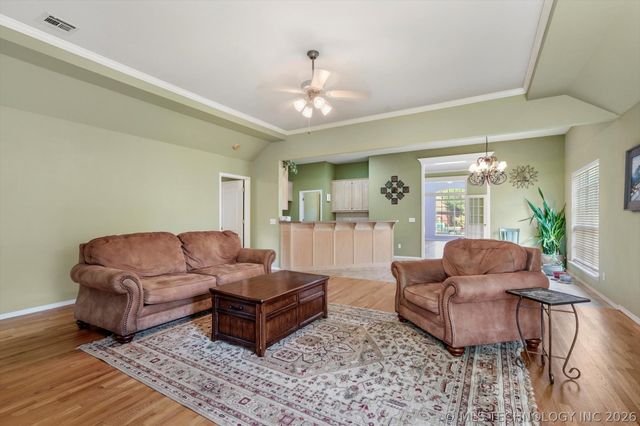 2405 S Willow Avenue, Broken Arrow, OK 74012