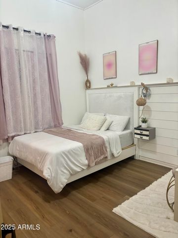 11126 E CANNON Drive, Scottsdale, AZ 85259