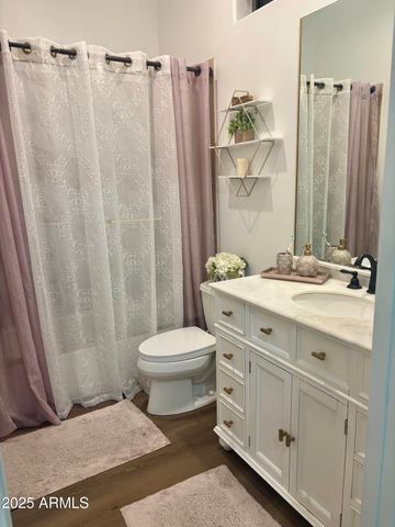 11126 E CANNON Drive, Scottsdale, AZ 85259