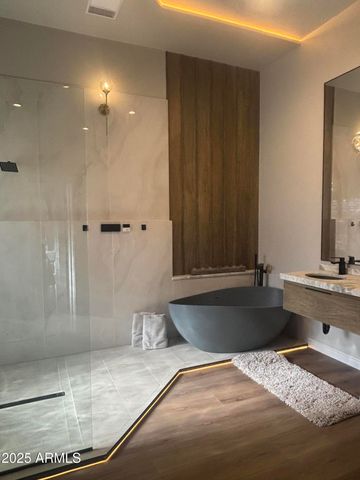 11126 E CANNON Drive, Scottsdale, AZ 85259