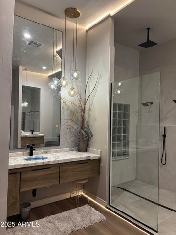 11126 E CANNON Drive, Scottsdale, AZ 85259