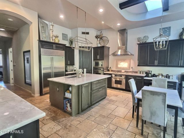 11126 E CANNON Drive, Scottsdale, AZ 85259