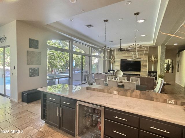 11126 E CANNON Drive, Scottsdale, AZ 85259