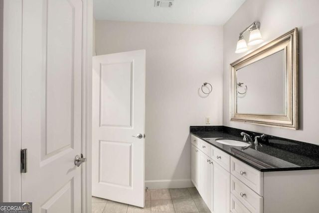 325 E Paces Ferry Road NE 1704, Atlanta, GA 30305