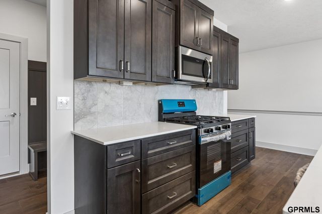 21108 Hartman Avenue, Elkhorn, NE 68022