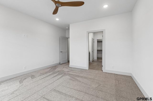 21108 Hartman Avenue, Elkhorn, NE 68022