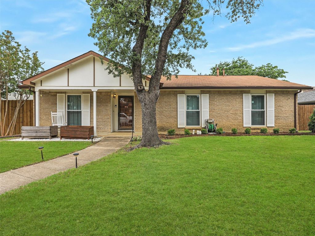 3146 Oak Hill Road, Carrollton, TX 75007