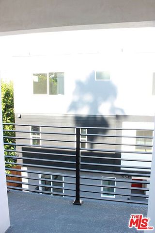 1552 Winona Boulevard, Los Angeles, CA 90027