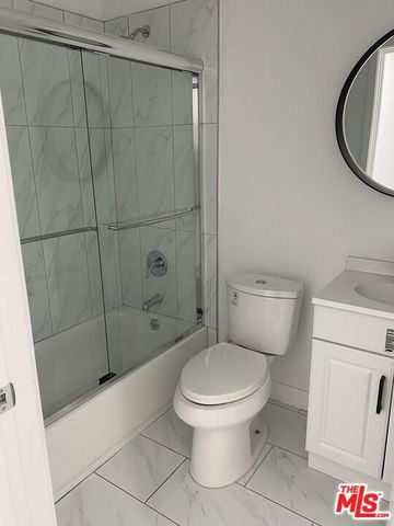 1552 Winona Boulevard, Los Angeles, CA 90027