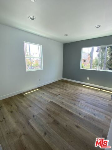 1552 Winona Boulevard, Los Angeles, CA 90027