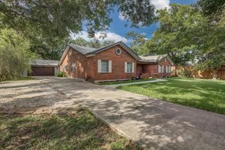 9010 Carousel Lane, Houston, TX 77080