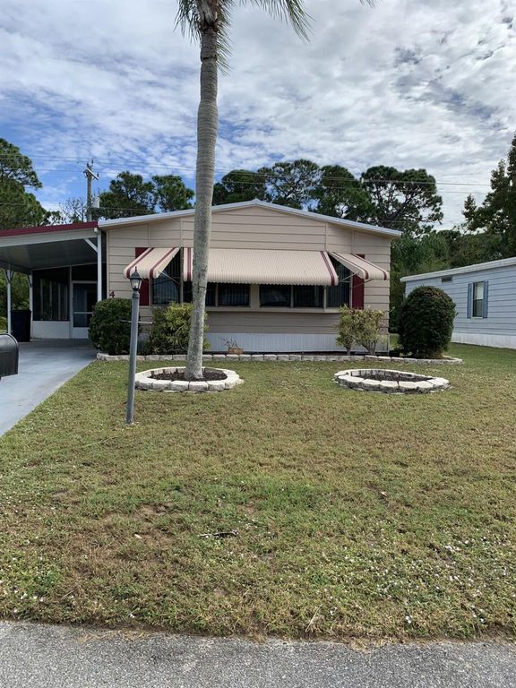 4 Felicidad Court, Fort Pierce, FL 34951