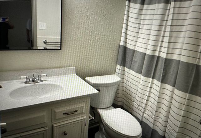 1306 Berry Drive, Cleburne, TX 76033