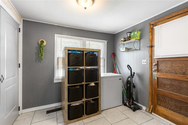 1004 N Spruce Street, Harrison, AR 72601