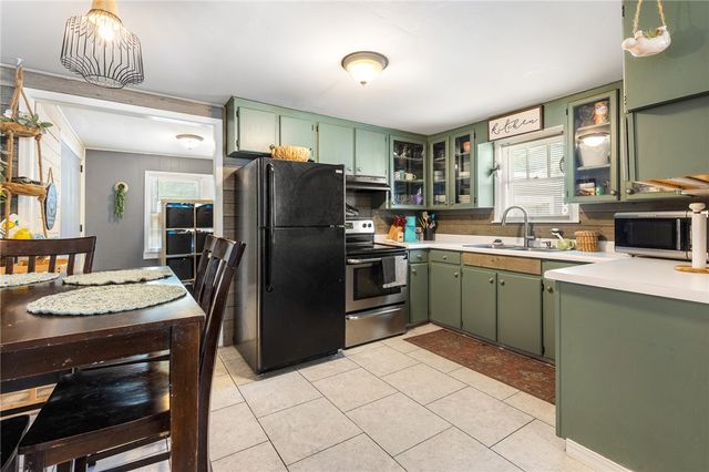 1004 N Spruce Street, Harrison, AR 72601