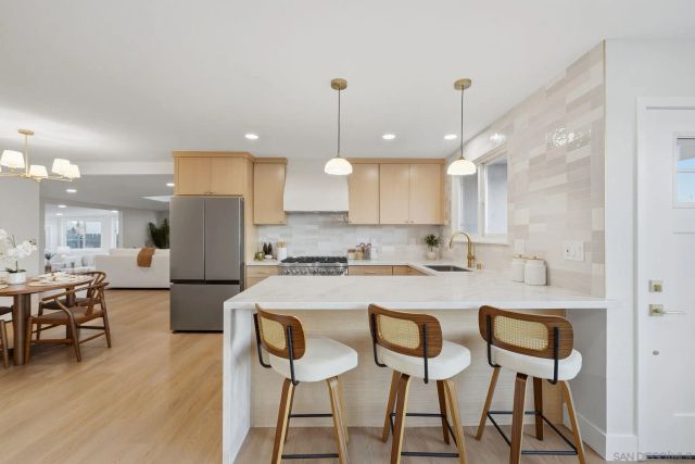 3691 Ashford St, San Diego, CA 92111