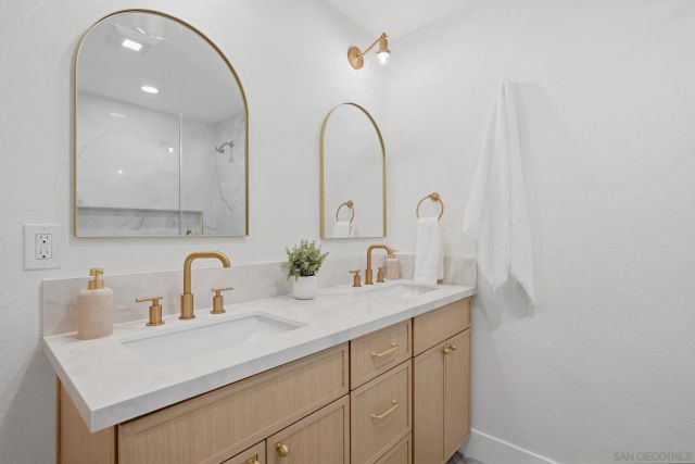 3691 Ashford St, San Diego, CA 92111