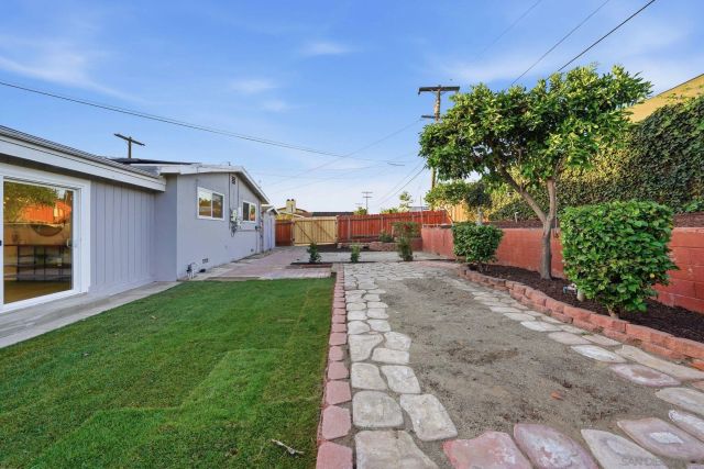 3691 Ashford St, San Diego, CA 92111