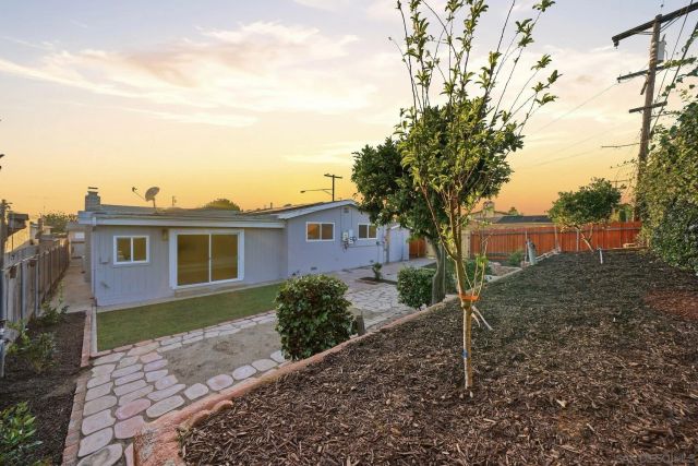3691 Ashford St, San Diego, CA 92111